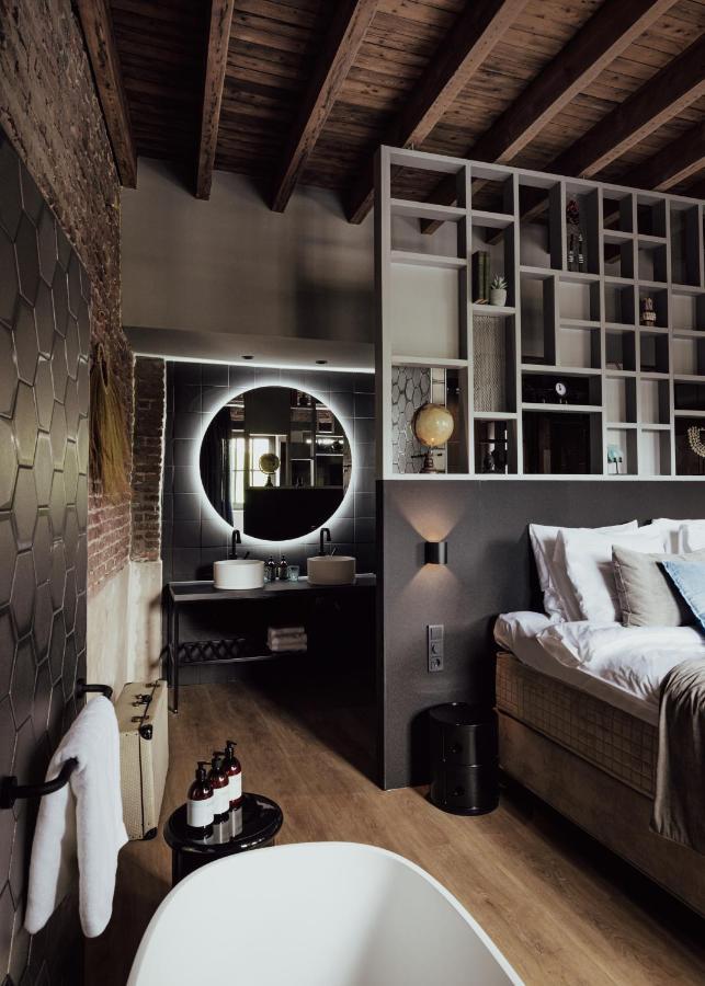 Cousins Boutique Hotel มาสทริชท์ ภายนอก รูปภาพ