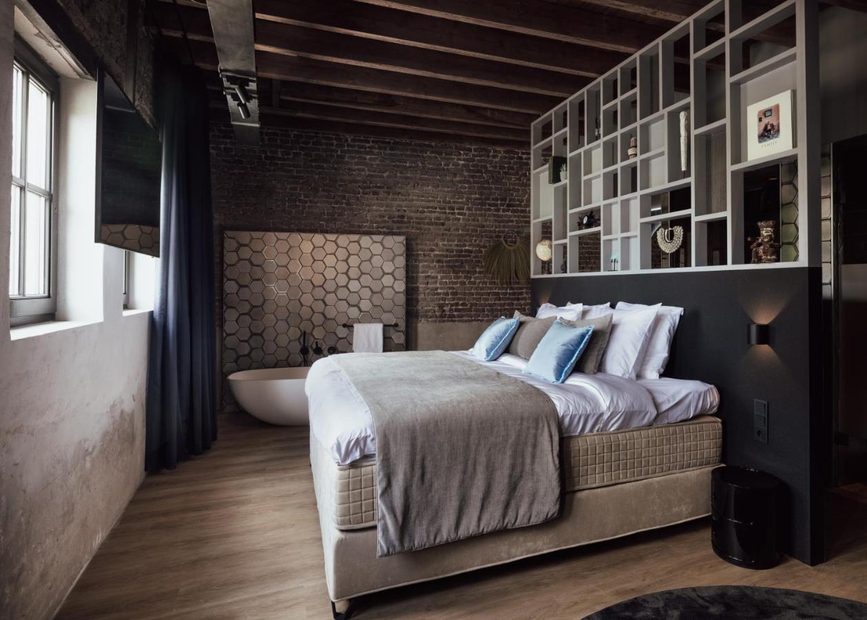 Cousins Boutique Hotel มาสทริชท์ ภายนอก รูปภาพ
